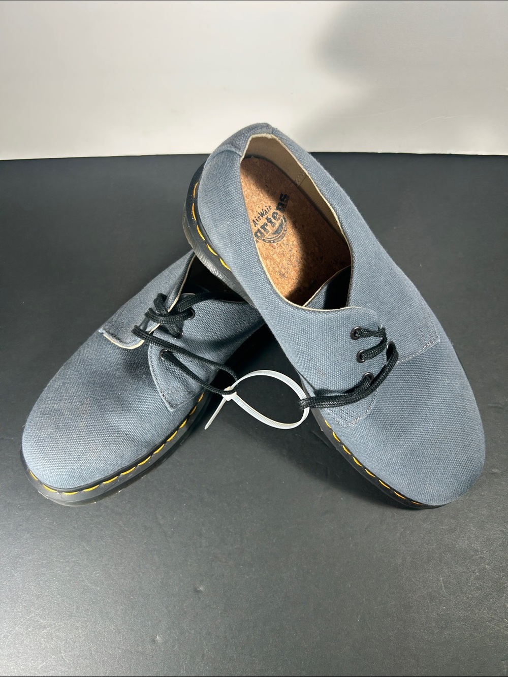 Dr Martens 1461 Oxford Shoes 3 Eye Natural Graphite Canvas Size M7 W9. NWOT.